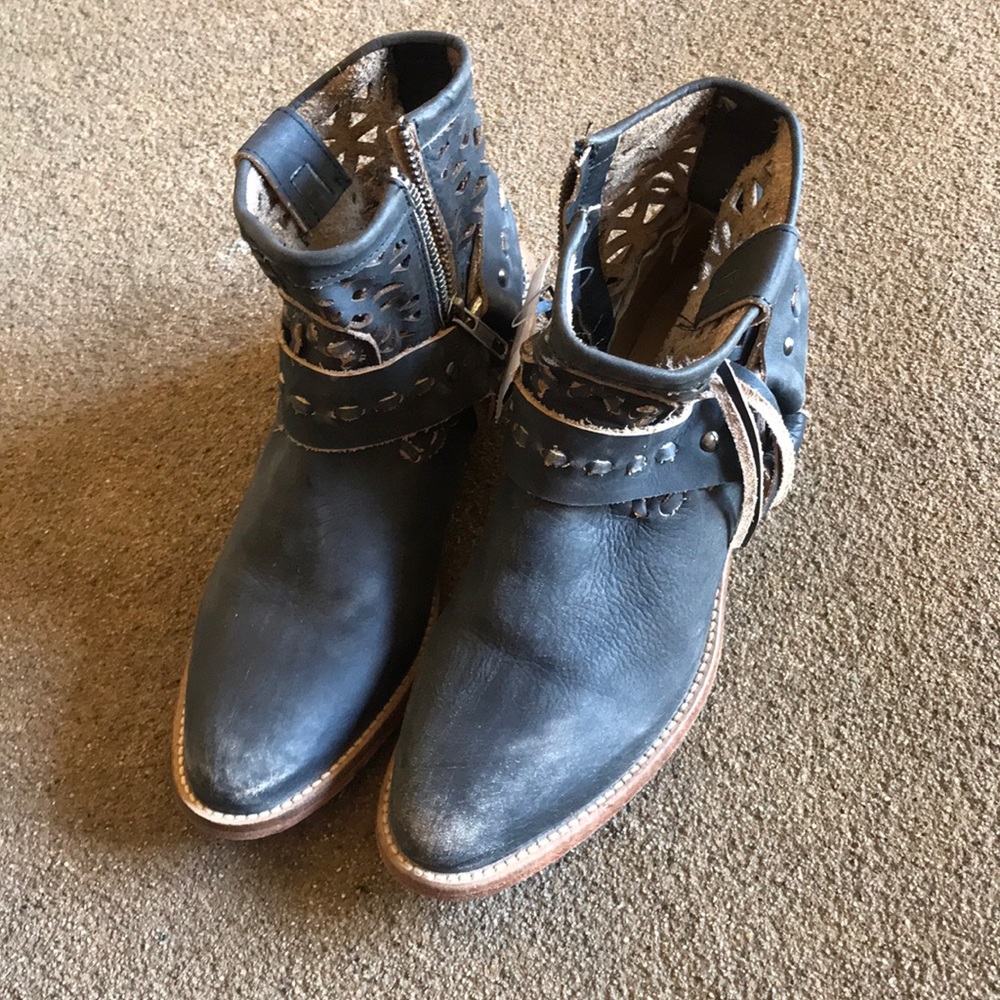Muse and cloud cowboy boots